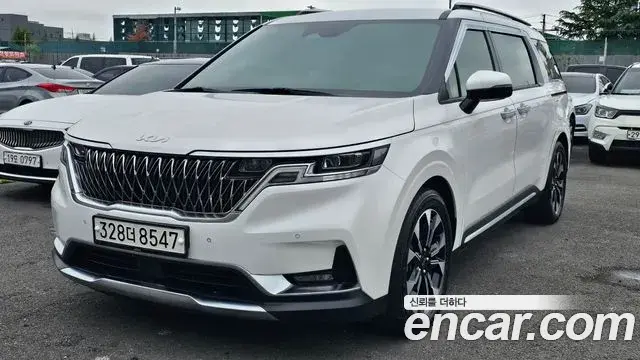 Kia Carnival 2021 — Фото 3/20