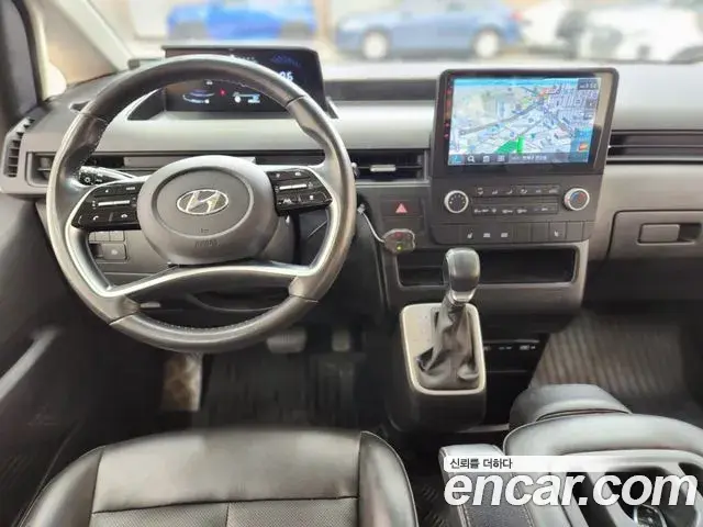 Hyundai Staria 2021 — Фото 6/20