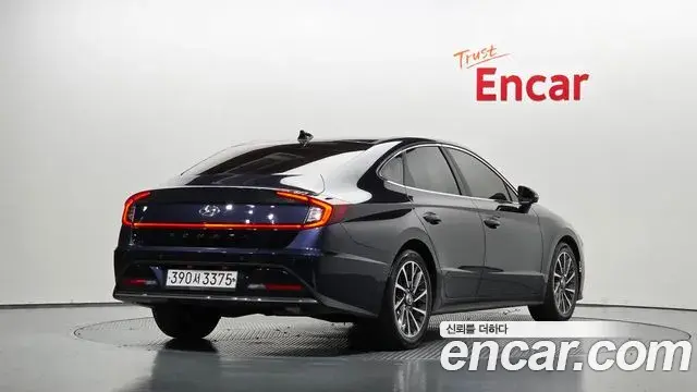 Hyundai Sonata 2019 — Фото 2/20
