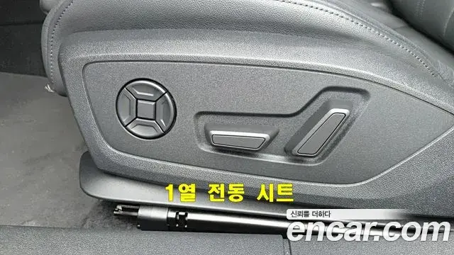 Audi A3 2023 — Фото 17/18