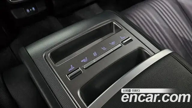 Hyundai Grandeur 2023 — Şəkil 18/20