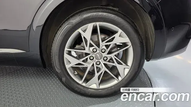Genesis GV70 2021 — Şəkil 26/35