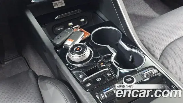 Kia K5 2022 — Photo 12/30