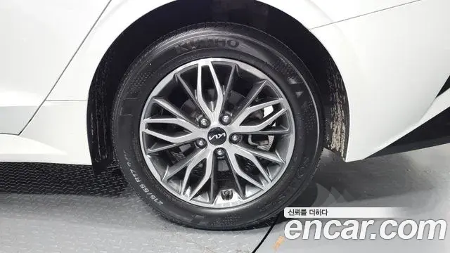 Kia K5 2022 — Photo 29/30
