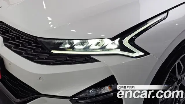 Kia K5 2022 — Photo 11/30