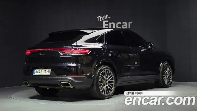 Porsche Cayenne 2021 — Фото 2/20
