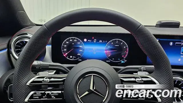 Mercedes-Benz CLA-Class 2025 — Фото 6/18