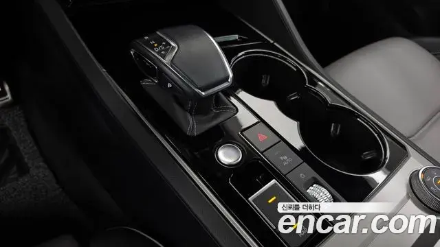 Volkswagen Touareg 2023 — Photo 10/36
