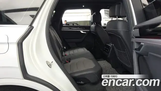 Volkswagen Touareg 2023 — Photo 25/36
