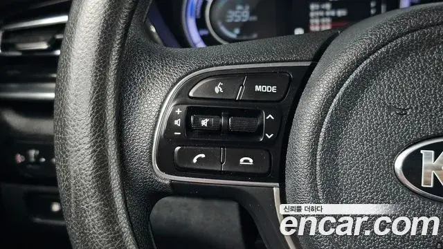 Kia Niro 2020 — Фото 14/20