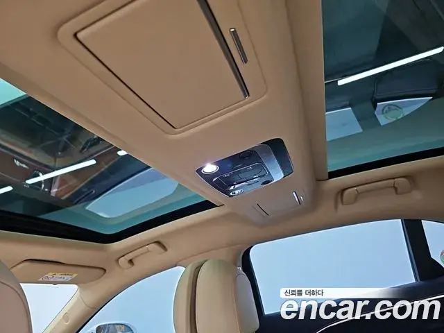 Bentley Flying Spur 2023 — Photo 4/15