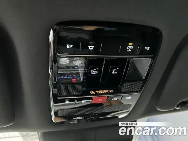 Hyundai Santa Fe 2024 — Фото 17/20