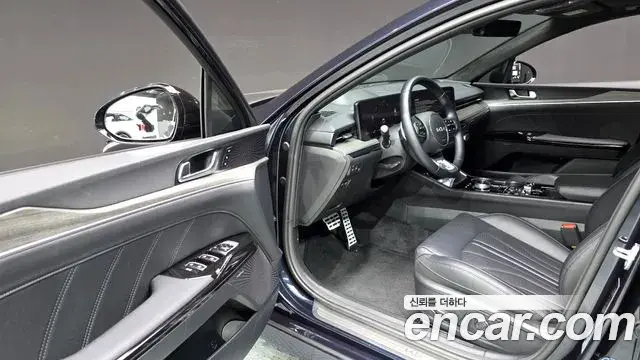 Kia K5 2025 — Фото 10/20