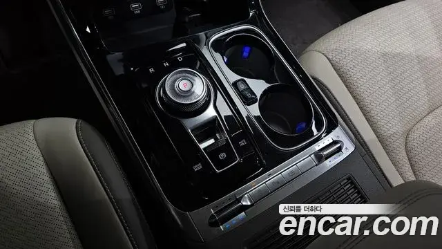 Kia Carnival 2022 — Фото 7/20