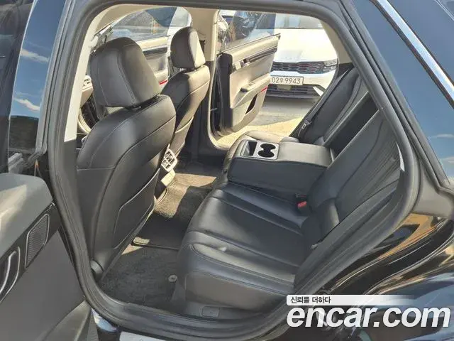 Hyundai Grandeur 2023 — Фото 12/20