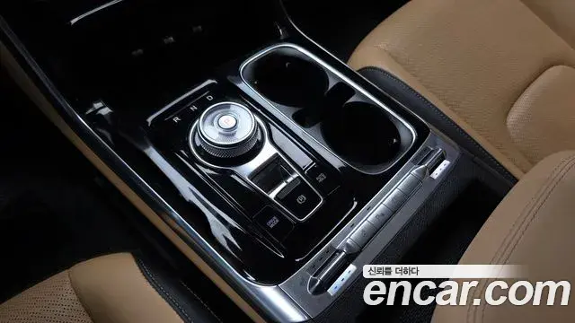 Kia Carnival 2023 — Фото 9/20
