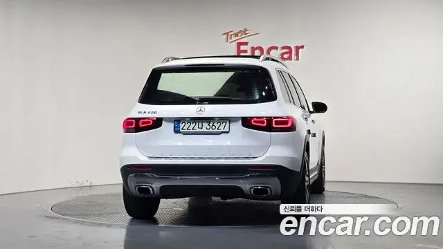 Mercedes-Benz GLB-Class 2021 — Фото 4/20