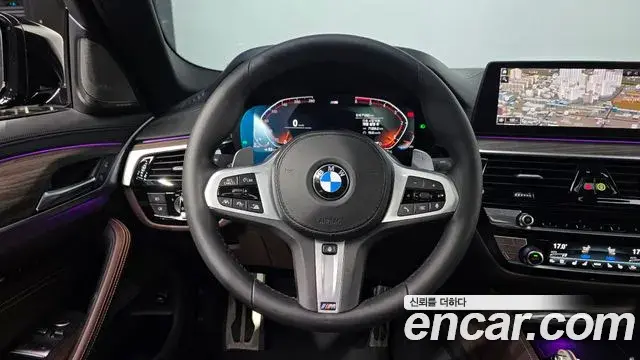 BMW 5 Series 2020 — Фото 13/20