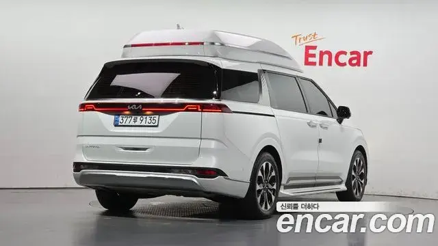 Kia Carnival 2022 — Фото 1/20
