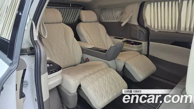 Kia Carnival 2022 — Фото 11/20