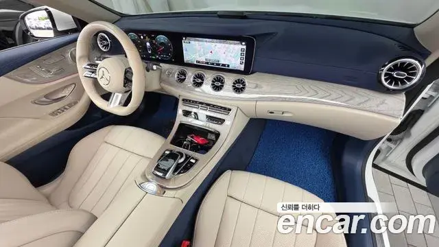 Mercedes-Benz E-Class 2021 — ფოტო 7/20