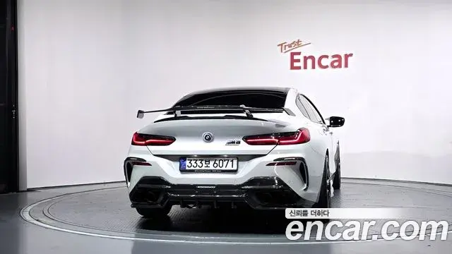 BMW 8 Series 2021 — Фото 4/20