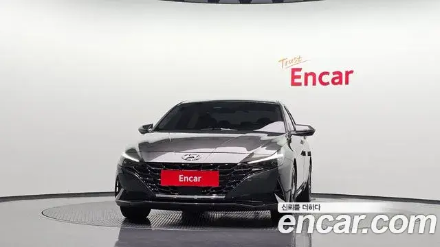 Hyundai Avante 2023 — Фото 3/20