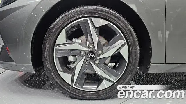Hyundai Avante 2023 — Фото 5/20