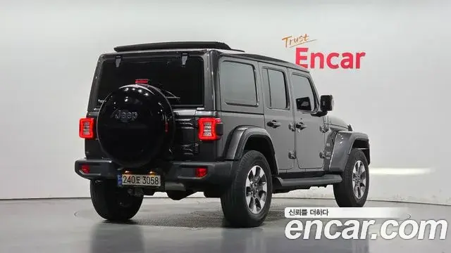 Jeep Wrangler 2021 — Фото 2/20