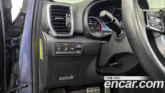 Kia Sportage The Bold 2019 — ფოტო 7/32
