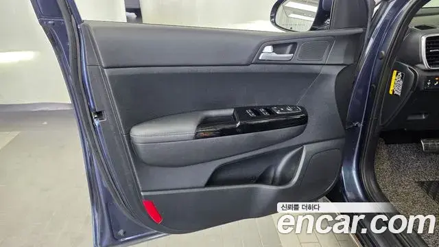 Kia Sportage The Bold 2019 — ფოტო 20/32