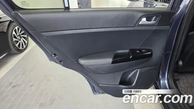 Kia Sportage The Bold 2019 — ფოტო 19/32