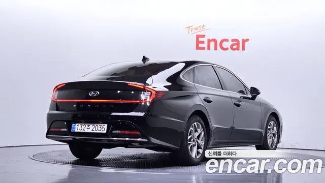 Hyundai Sonata 2021 — Фото 2/20