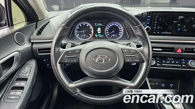 Hyundai Sonata 2021 — Фото 13/20