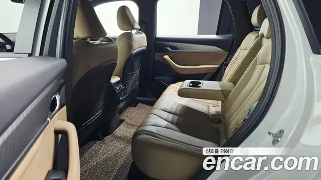 Renault Samsung Grand Koleos 2024 — Фото 12/20