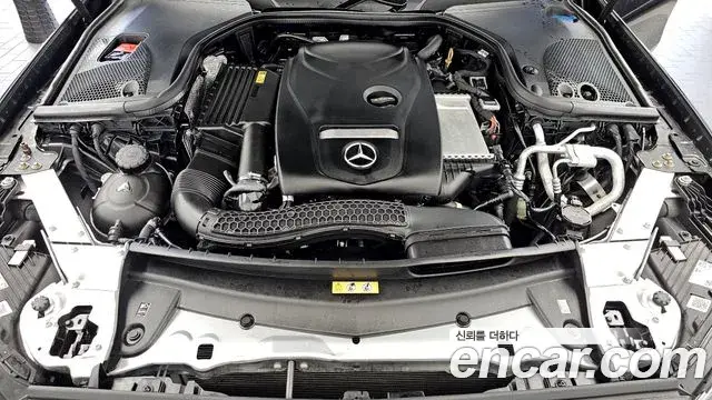 Mercedes-Benz E-Class 2021 — Фото 6/20