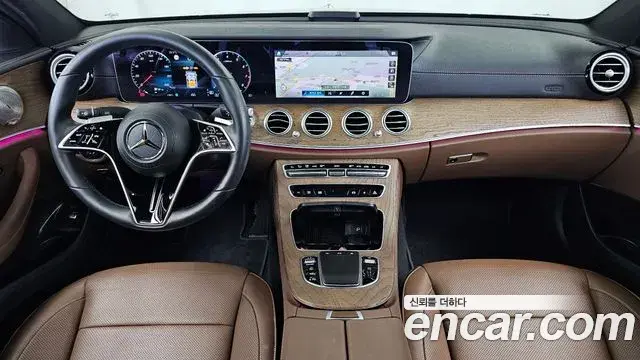 Mercedes-Benz E-Class 2021 — Фото 7/20