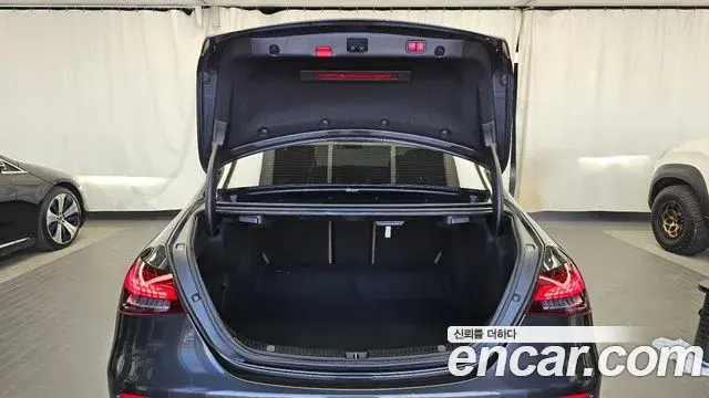 Mercedes-Benz E-Class 2021 — Фото 20/20