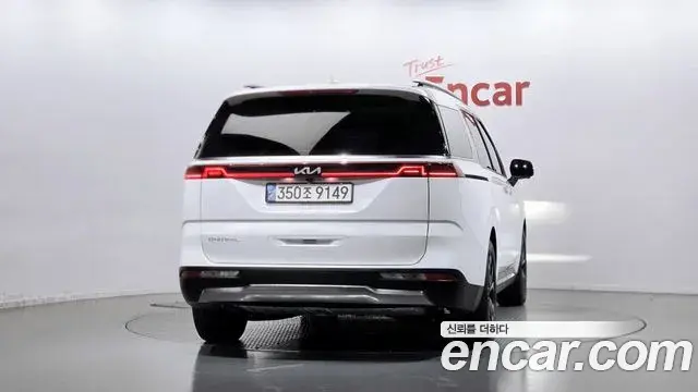 Kia Carnival 2022 — Фото 4/20