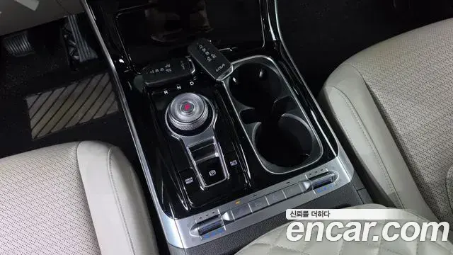 Kia Carnival 2022 — Фото 9/20