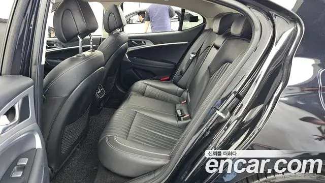 Genesis G70 2021 — Photo 7/39
