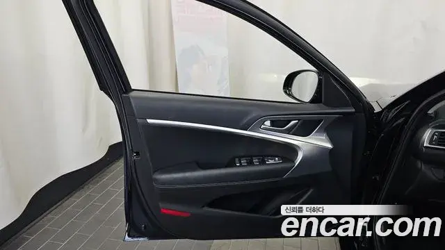 Genesis G70 2021 — Photo 30/39