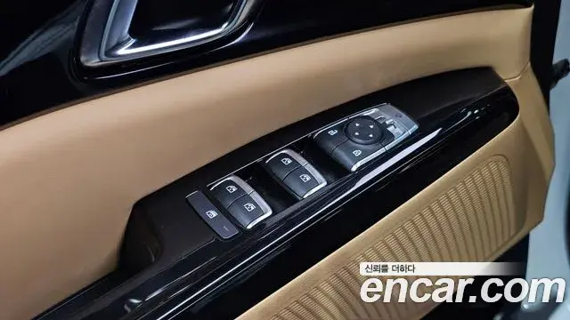 Kia Carnival 2022 — Фото 18/20