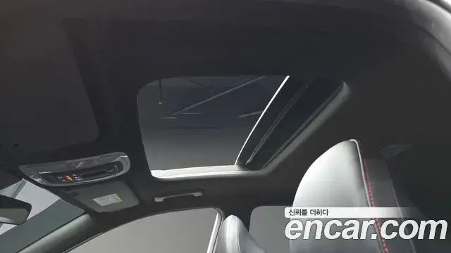 Hyundai Kona 2024 — Фото 19/20
