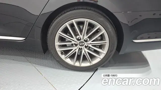 Kia The K9 2019 — Photo 22/31