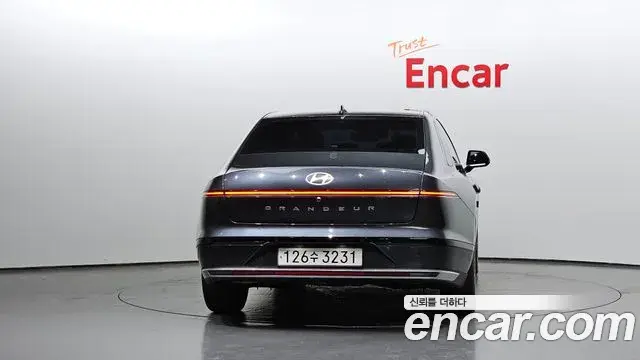 Hyundai Grandeur 2023 — Photo 4/20