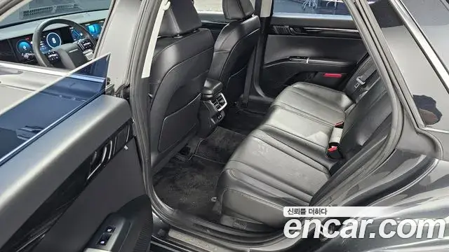 Hyundai Grandeur 2023 — Photo 12/20