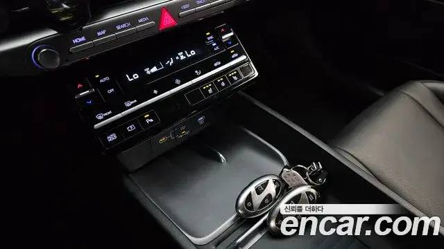 Hyundai Grandeur 2023 — Photo 14/20