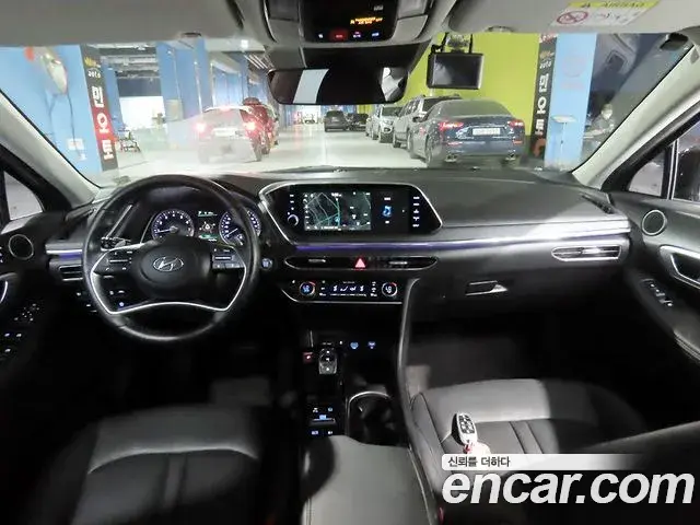 Hyundai Sonata 2022 — Фото 6/20