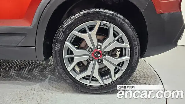 Kia Seltos 2020 — ფოტო 10/30